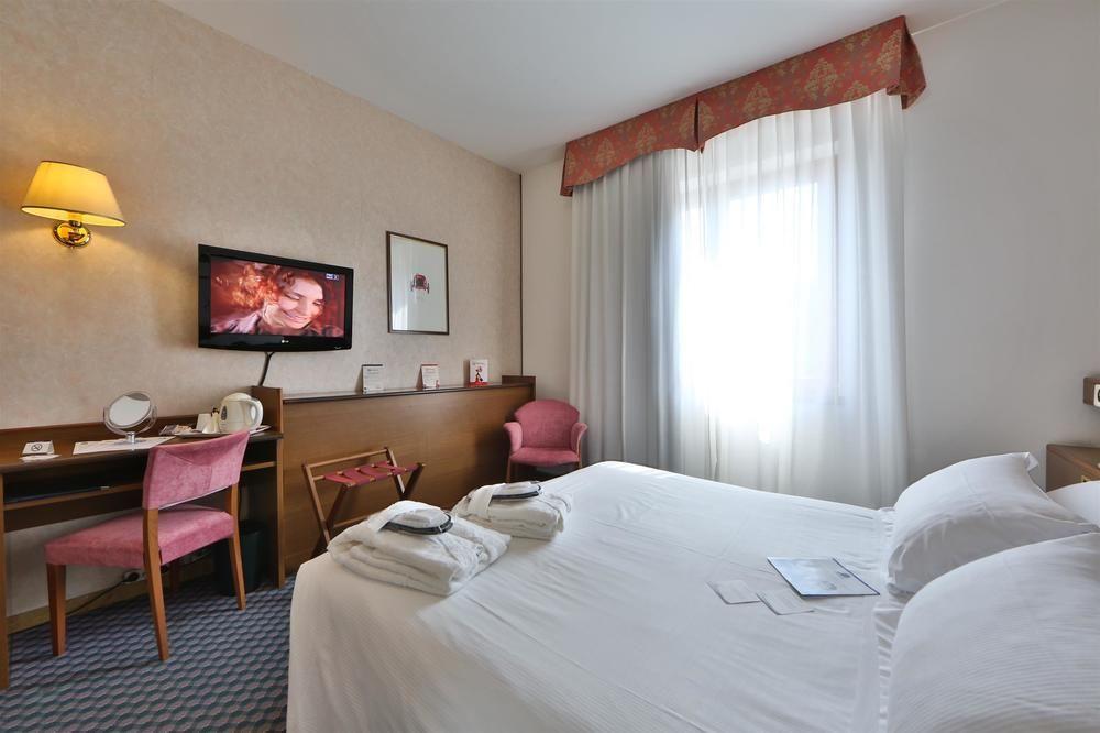 Best Western Hotel Cristallo Rovigo Exterior foto